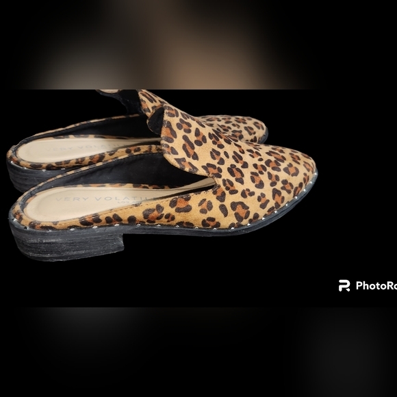 Very Volatile Leopard Mules - Picture 5 of 8
